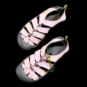 KEEN Waterproof Sandals Light Purple Girls Size 3 Pull String Hook Loop Closure